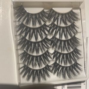 Eyelashes